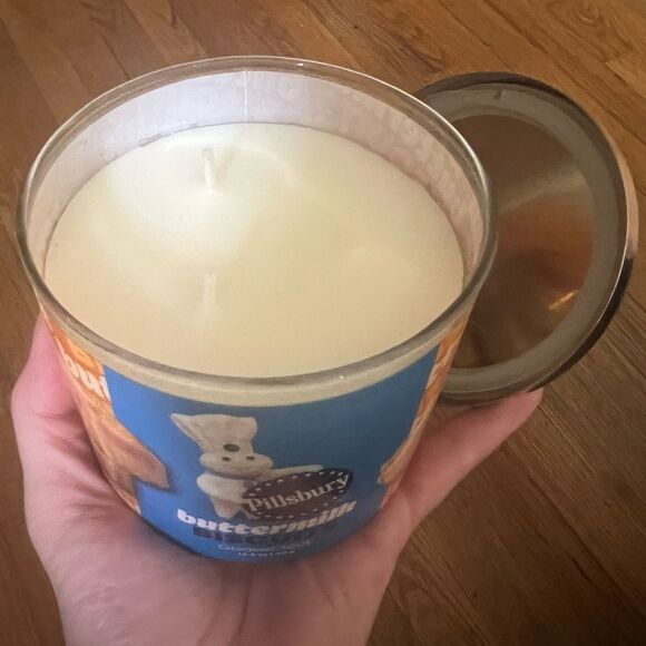 Goose Creek Pillsbury Buttermilk Biscuits Candle SOLD OUT - Picture 5 of 8